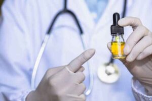Who should avoid neem? Safety tips for dental use