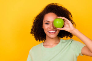 whiten teeth naturally