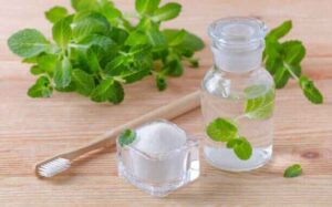 peppermint and baking soda natural mouthwash 