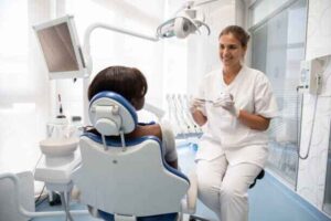 when to see a dentist for severe gum recession and professional treatment