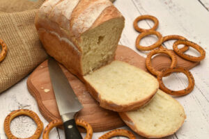 acidic foods like bread and crackers are not for healthy teeth and gums