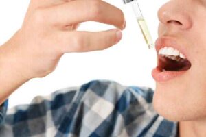 How to do oil pulling correctly to support healing cavities with food