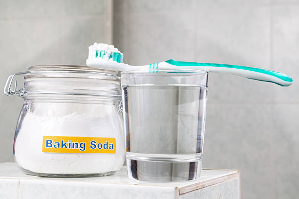 does baking soda whiten teeth?