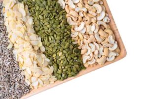 Pumpkin seeds, chickpeas, lentils, hemp seeds, and cashews to get rid of bad breath