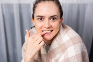 massaging gums with oil