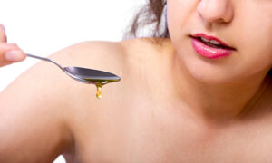 Step-by-step dentist-approved guide on how to use coconut oil whiten teeth safely and effectively