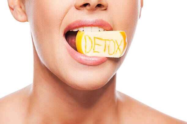 How to Detox Your Mouth Naturally After a Sugary Meal