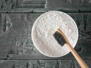 DIY Remineralizing Toothpaste with Calcium Powder