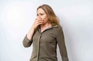 How Essential Oils Kill Bad Breath Germs Naturally