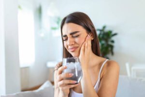 دانتوں میں ٹھنڈا گرم لگنے (Sensitivity) اور درد کا مسئلہ
