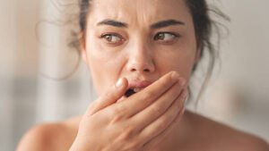 منہ اور سانس کی بدبو (Bad Breath) ختم کرنے کے قدرتی طریقے