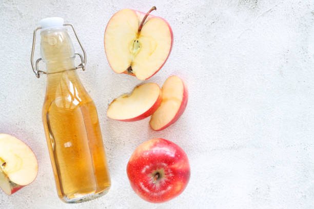 اورگنک سیب کے سرکے (Apple Cider Vinegar) سے دانتوں کی قدرتی صفائی